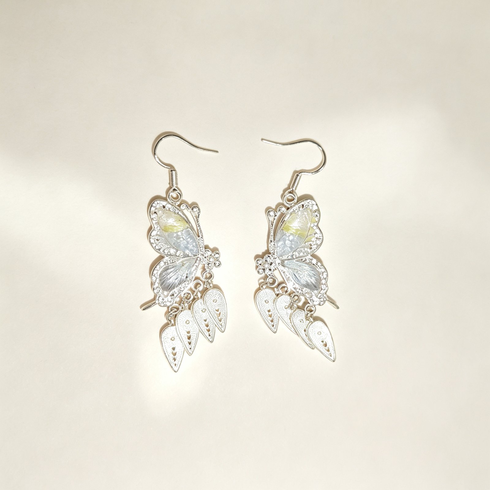 ELA BOUTIQUE |TRANSPARENT BUTTERFLY TASSEL DROP EARRINGS
