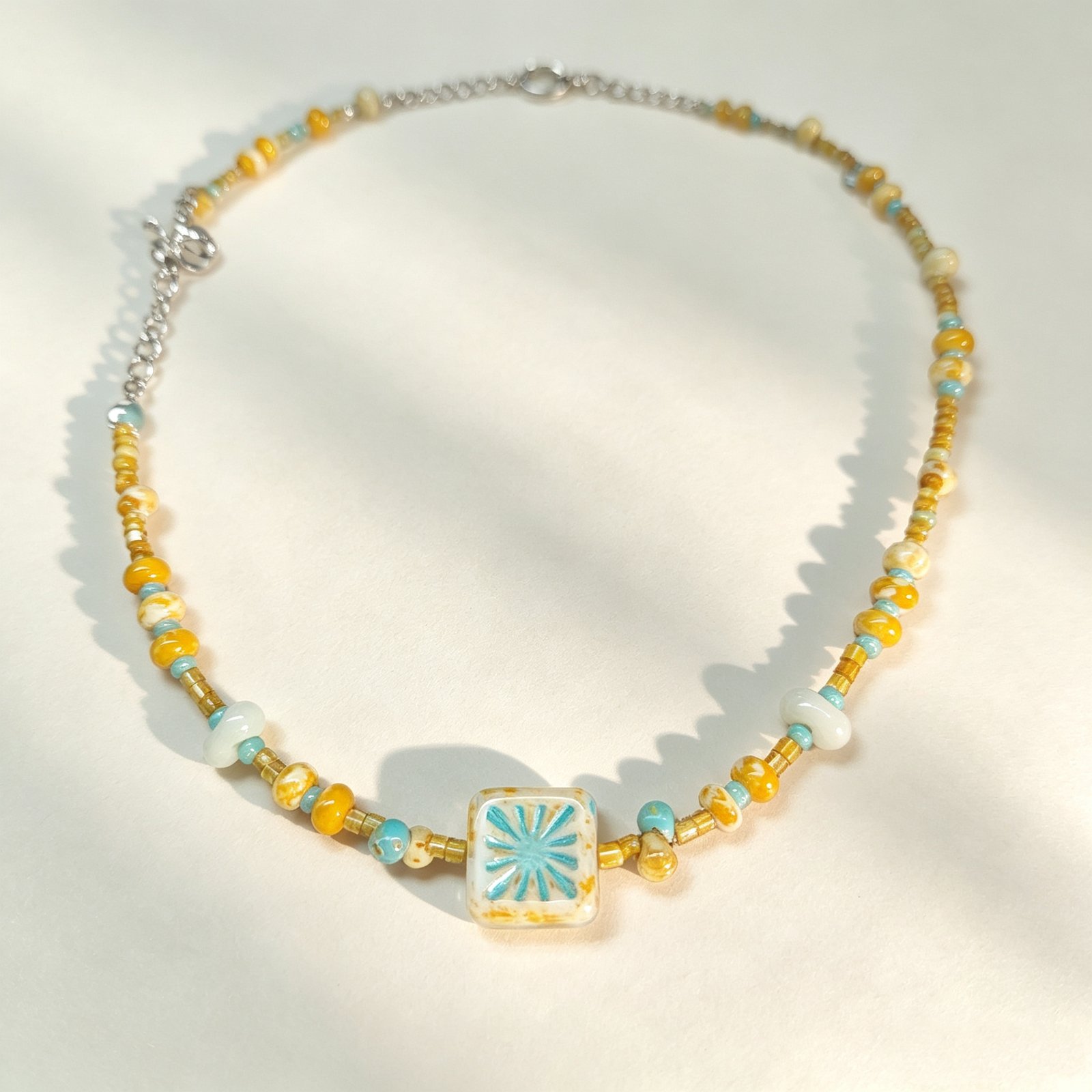 ELA BOUTIQUE |SQUARE SUNBURST NECKLACE