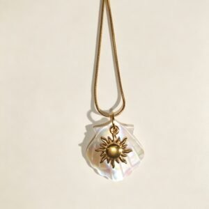 ELA BOUTIQUE| Sun Shell Pendant Necklace