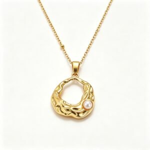 ELA BOUTIQUE| IRREGULAR HOLLOW PEARL PENDANT NECKLACE