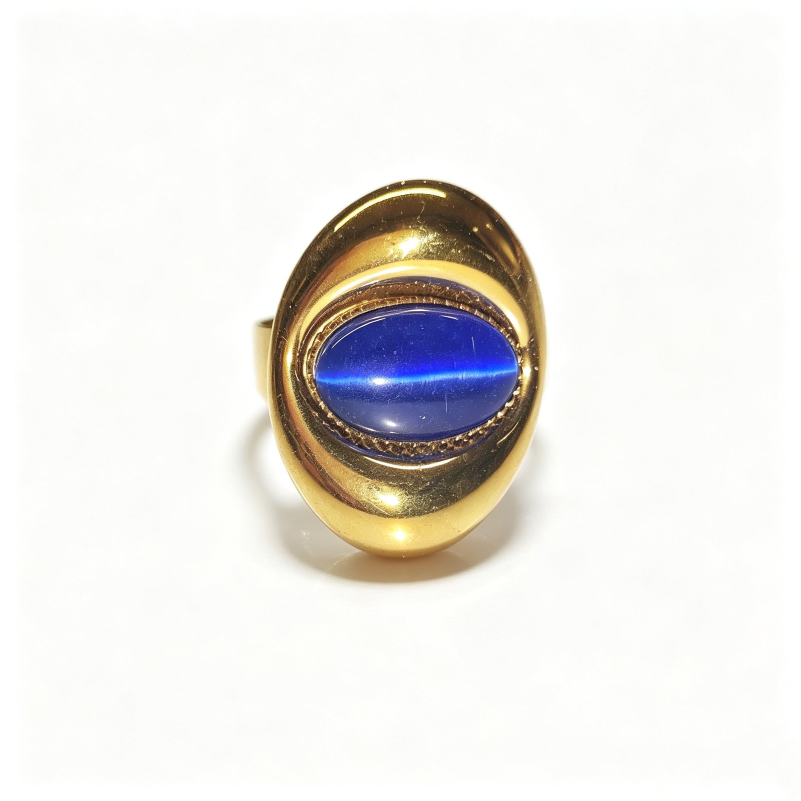 BLUE CAT EYE OVAL STATEMENT RING